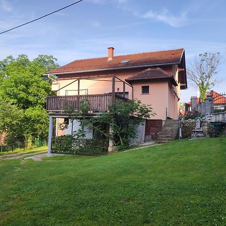 Apartment Neo Bihać エクステリア 写真