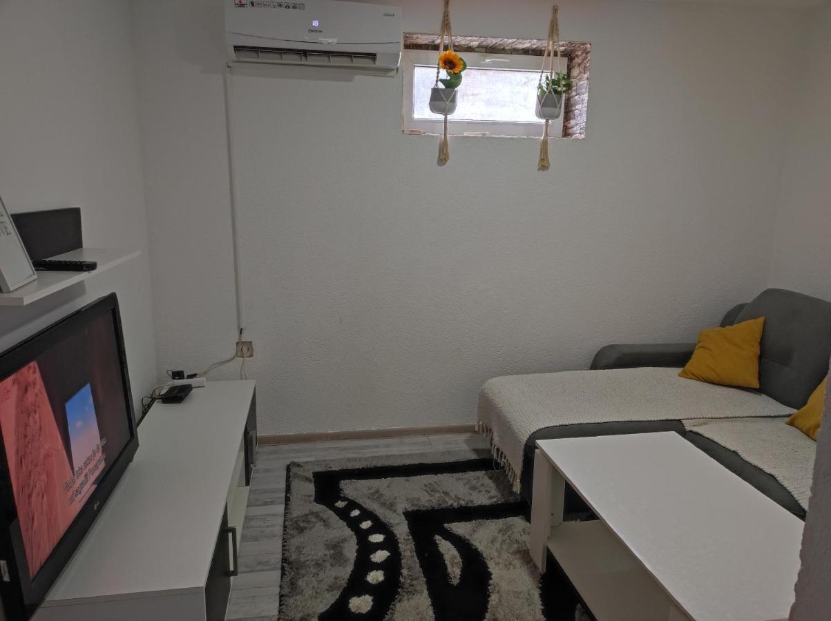 Apartment Neo Bihać エクステリア 写真