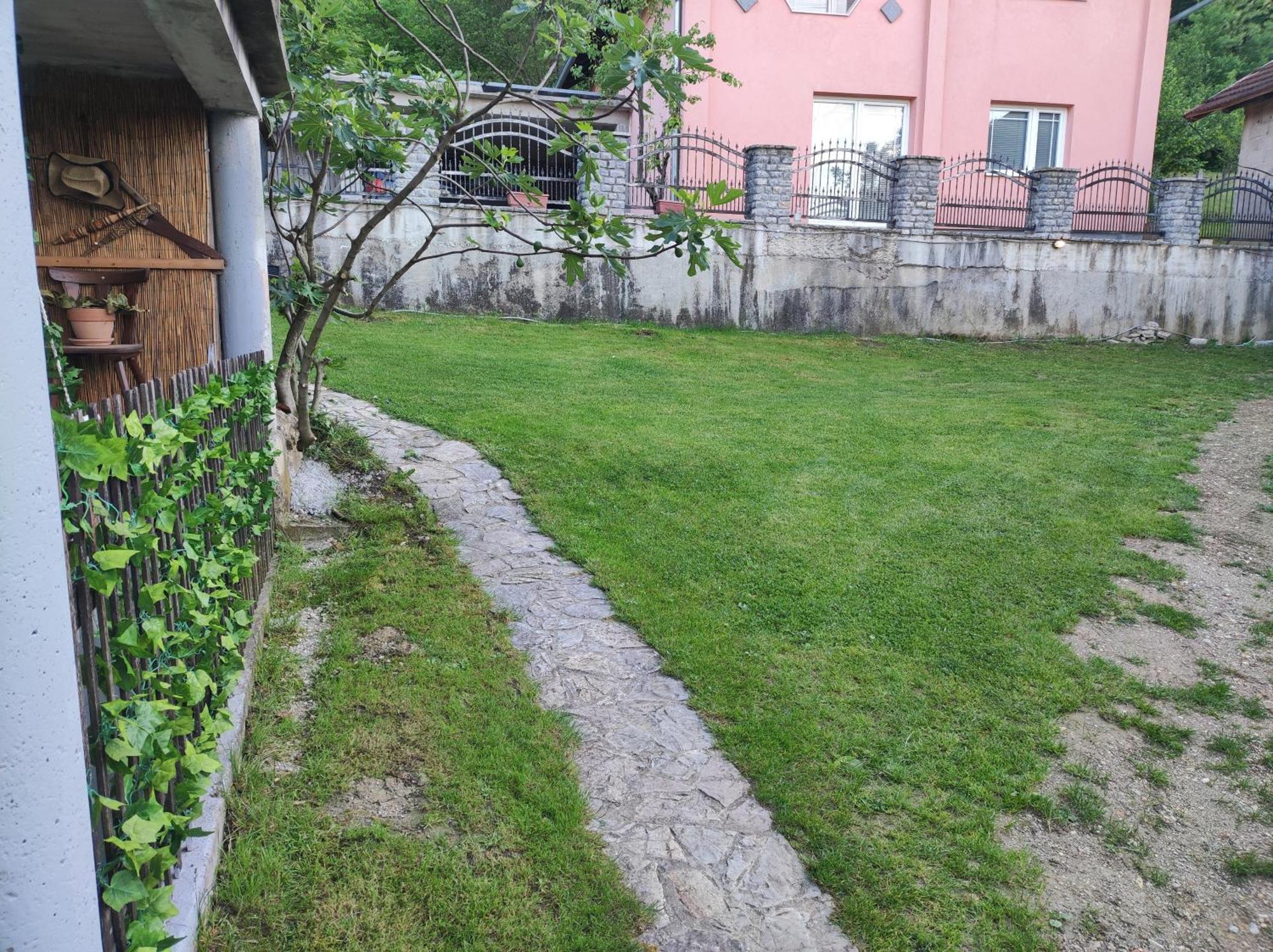 Apartment Neo Bihać エクステリア 写真